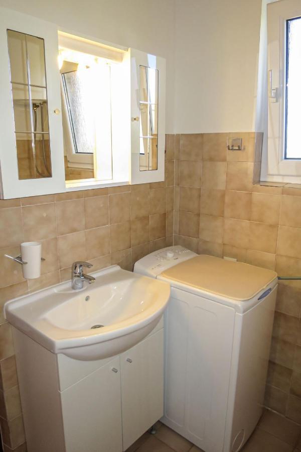 Holiday Home Ive By Interhome Petrcane Εξωτερικό φωτογραφία